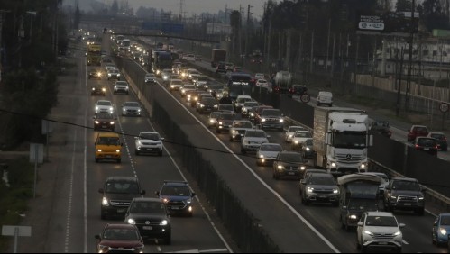 Fiestas Patrias: Más de 92 mil vehículos han dejado la Región Metropolitana al inicio del fin de semana largo