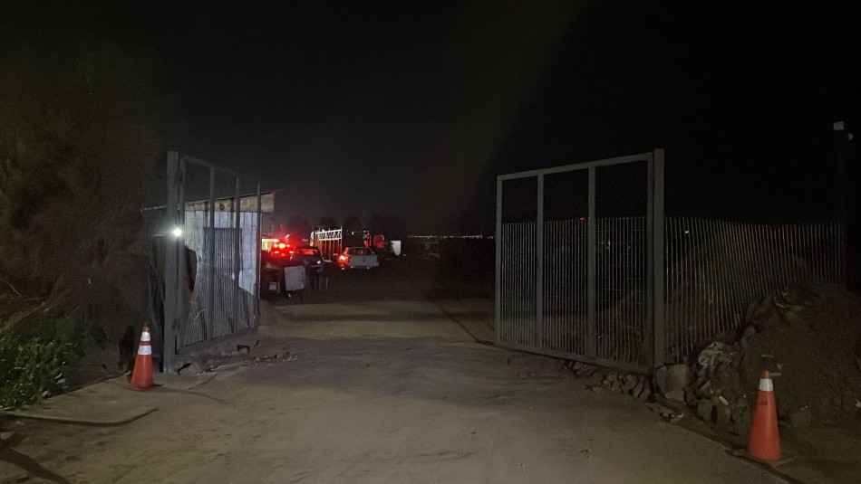 Delincuentes roban 12 camionetas en empresa de transportes: Amarraron a los trabajadores por cerca de dos horas Delincuentes roban 12 camionetas en empresa de transportes: Amarraron a los trabajadores por cerca de dos horas