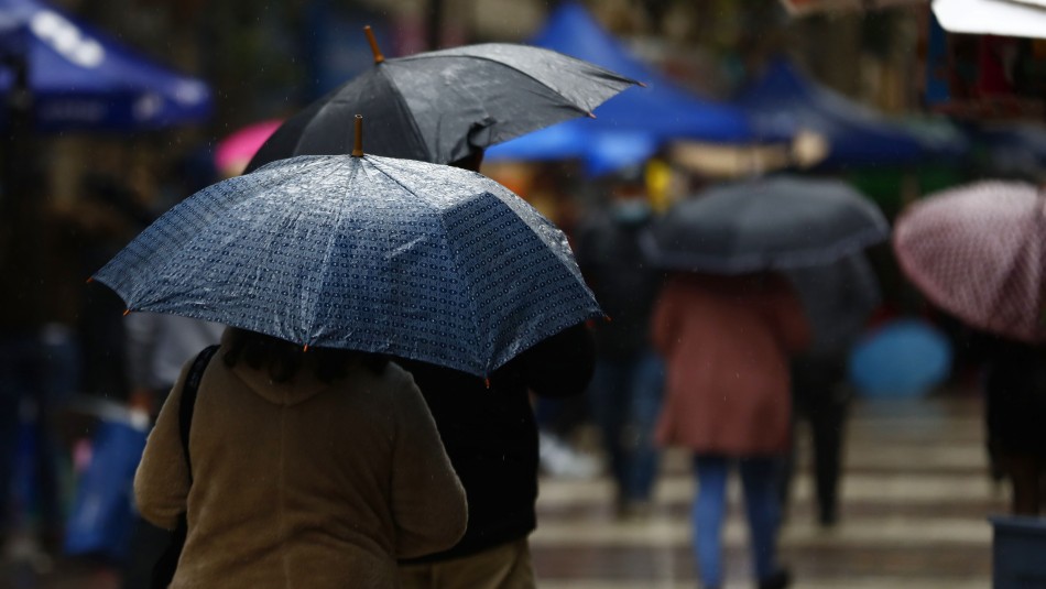 Lluvia en Santiago: Meteoróloga Michelle Adam indica el día preciso en que precipitará en la capital