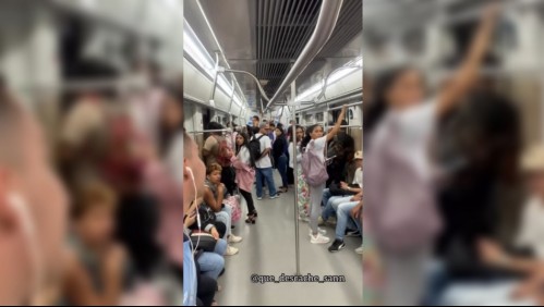 Pidió que le cantaran el cumpleaños a su novia en el Metro y la gente reaccionó de una forma inesperada