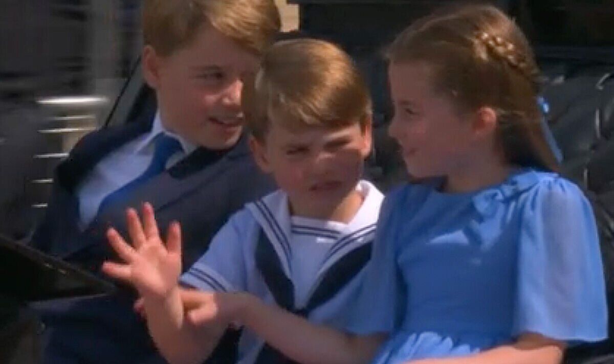 Princesa Charlotte calmando a su hermano menor Louis en las celebraciones del jubileo de Platino de la reina Isabel II