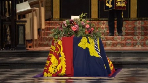 Descienden féretro de la reina Isabel II a la cripta real y finalizan los funerales públicos de la monarca