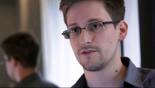 Tras casi una década de su polémica filtración: Putin otorga la nacionalidad rusa a Edward Snowden
