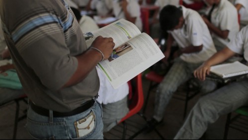 Profesor mata a un alumno por un error ortográfico: Lo golpeó con una vara y le dio patadas