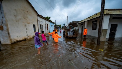 'Apocalíptico': Poderoso huracán Ian se dirige a Florida tras dejar destrozos en Cuba