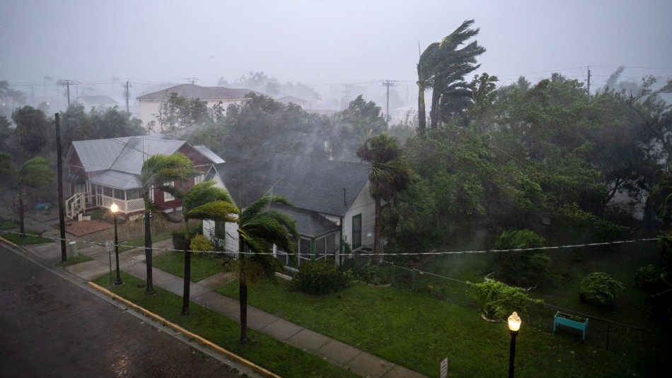 Más de 20 desaparecidos al naufragar bote de migrantes frente a Florida durante huracán Ian