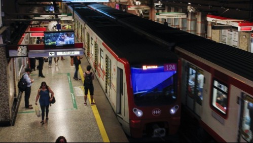 Metro suspende su servicio en dos estaciones y desvían tránsito en la Alameda