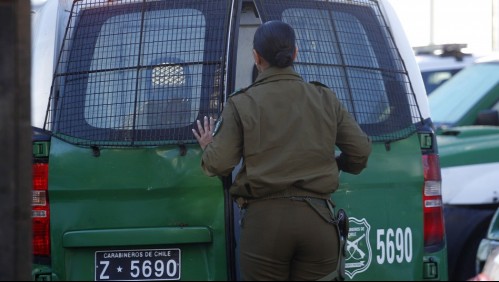Detienen a acusado de matar a un hombre y dejar grave al hermano de la víctima afuera de una botillería