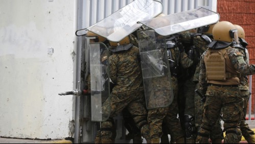 INBA asegura que dos estudiantes resultaron heridos tras recibir piedras 'desde dependencias militares'