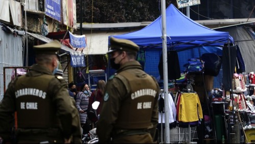 'Están organizados y algunos están armados': Ambulantes ilegales expulsados de Meiggs tienen nueva ubicación