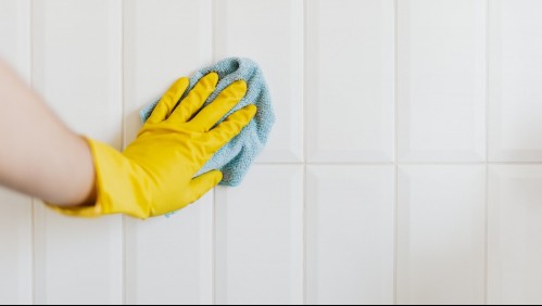 Estos son 4 trucos que te pueden servir para eliminar los hongos de tu baño
