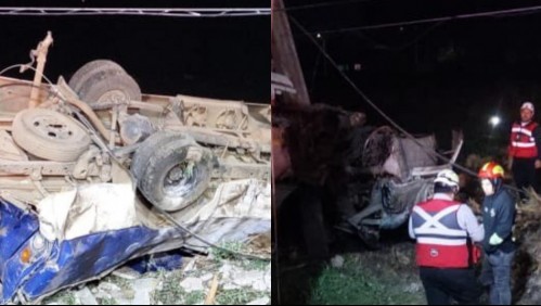 Accidente en Ruta 5 Sur termina con una persona fallecida tras choque de minibús con un camión