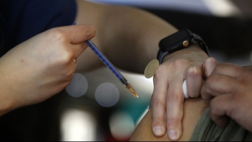 Gobierno anuncia nueva vacunación contra el Covid: Revisa el calendario y cuáles son los grupos prioritarios