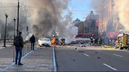 'Tratan de destruirnos a todos': Ataques con misiles se registran en varias ciudades de Ucrania
