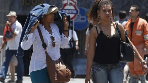 Hasta 32°C en Santiago: Emiten advertencia por altas temperaturas en la zona central entre viernes y sábado