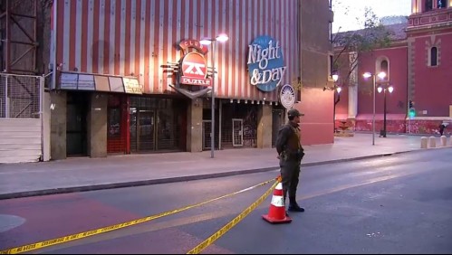 Disparan a joven en medio de una riña afuera de local nocturno en Santiago