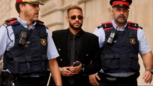 Neymar es juzgado en Barcelona por corrupción y estafa a un mes del Mundial de Catar