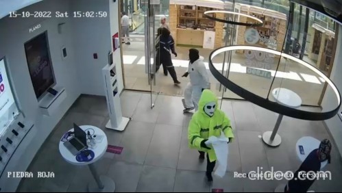 Centros comerciales en alerta debido al aumento del robo de celulares en ataques a tiendas de tecnología