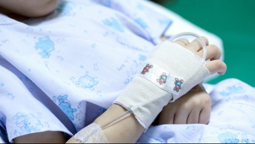 Llevó a su hija al doctor al ser alertada por su reloj inteligente y le detectaron una extraña enfermedad