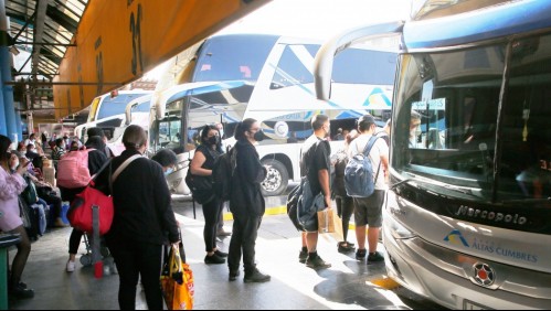 Realizan fiscalizaciones en terminal de buses por fin de semana largo: Sigue estas recomendaciones para un viaje seguro