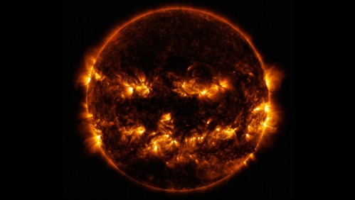 Es una imagen única: NASA capta al Sol 'sonriendo' directamente a la Tierra