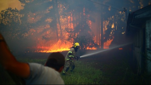 Balance por incendios forestales: 38 viviendas afectadas, 2 lesionados y 8 siniestros activos