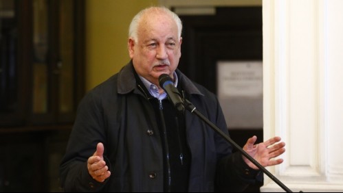 Teillier, presidente del PC, explica las razones de 'la renuncia por ahora' a la presidencia de la Cámara