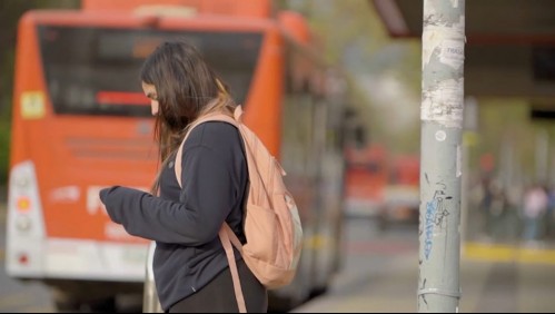'Pensé que me iba a morir': El duro relato de mujeres que han sido abusadas en el transporte y vía pública