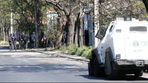 Overoles blancos y estudiantes protagonizan nuevos incidentes en el INBA