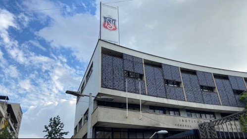 Apuñalan a estudiante del Instituto Nacional en riña dentro del colegio