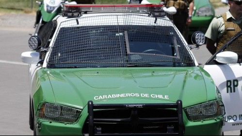 Patrulla de Carabineros chocó contra vehículo particular en Independencia: Se reportan cortes de tránsito