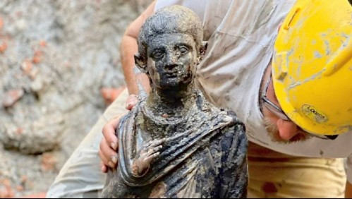 Estatuas y miles de monedas: Descubren tesoros que podrían 'reescribir la historia' de Italia