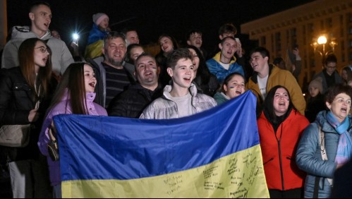 '¡Hoy es un día histórico!': Ucrania celebra la reconquista de Jersón tras casi nueve meses de dominio ruso