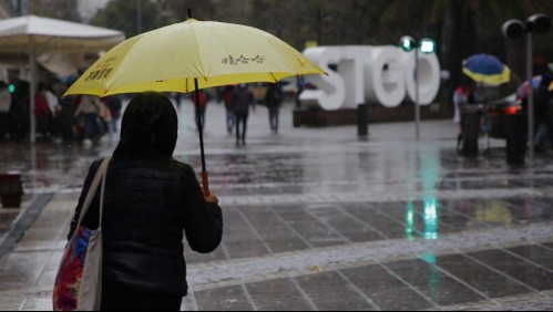 Lluvia en Santiago: Jaime Leyton da a conocer la hora en que comenzarán las precipitaciones este sábado