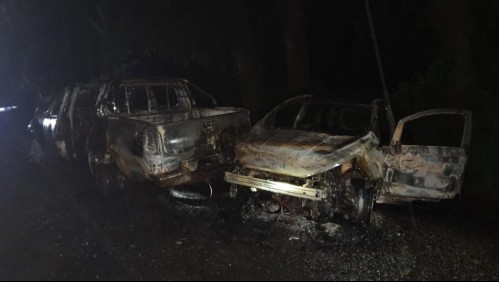 Desconocidos dispararon contra Carabineros y quemaron dos vehículos en Ercilla