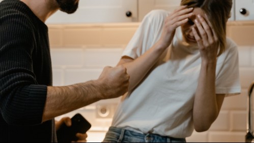 'A mí nadie me dice que no': Hombre es detenido dos meses después tras hostigar y acosar a su expareja