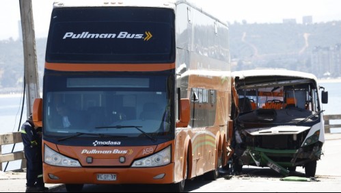 Trece heridos tras choque entre buses en costanera de Viña del Mar: Reportan atochamientos vehiculares en el área