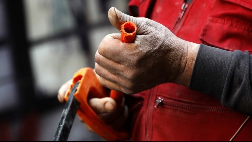 Le pagaron $5 millones para hacer una piscina pero solo hizo una pequeña excavación y nunca volvió
