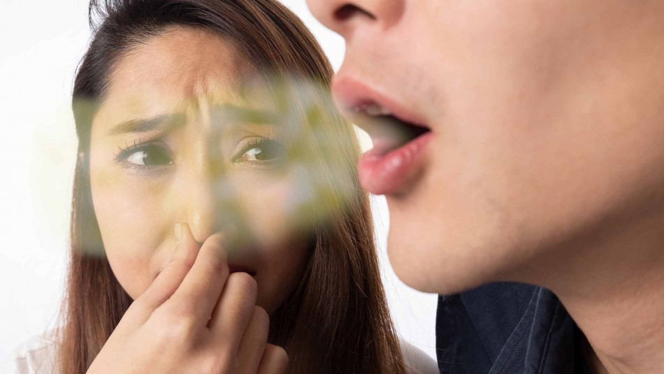 Mal aliento o halitosis ¿ A qué se debe? - Clínica Dental Edo