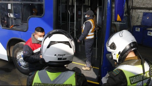 Hombre fue apuñalado en bus del Transantiago: Propio conductor lo llevó a urgencias