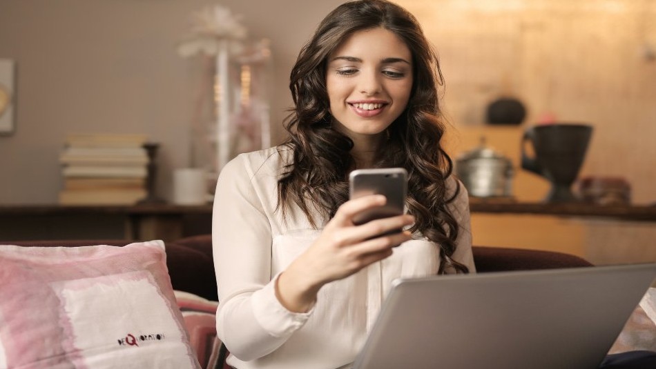 Sondeo realizado por falabella.com revela cuáles son las prioridades de los usuarios al comprar por internet Sondeo realizado por falabella.com revela cuáles son las prioridades de los usuarios al comprar por internet