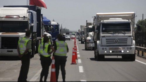 Paro de camioneros: Continúa corte parcial en rutas pese a llamado del Gobierno