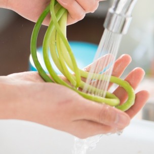 ¡No los expongas al agua! Estos son 5 alimentos que nunca debes lavar antes de prepararlos ¡No los expongas al agua! Estos son 5 alimentos que nunca debes lavar antes de prepararlos