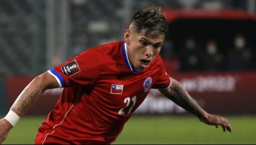 Detienen al futbolista Carlos Palacios: Su expareja lo denuncia por amenazas de muerte