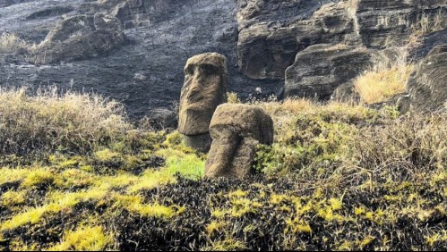 Incesante fuego no da respiro a Rapa Nui: ¿Por qué no logran apagar el incendio?