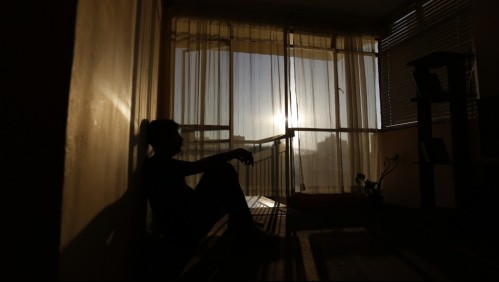 'Ella fue borrada de la historia': Padres denuncian exclusión de su hija con depresión en ceremonia de cuarto medio