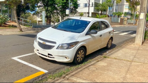 Ocultó la patente de un vehículo y fue sorprendido por Carabineros: Deberá cumplir condena de 3 años de reclusión