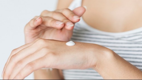 Usó cremas para blanquear su piel y terminó perdiendo la visión