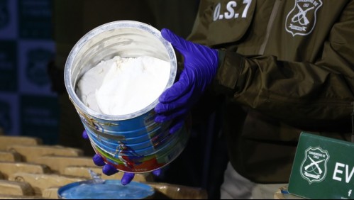 Detienen a mujer por llevar droga en tarros de leche en polvo: Botín superaba los 38 millones de pesos