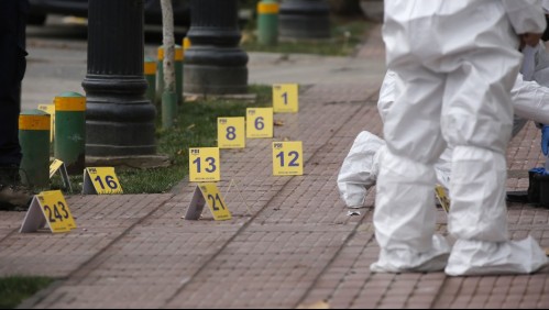 Hombre muere tras ser acribillado mientras viajaba en un auto en Lo Espejo